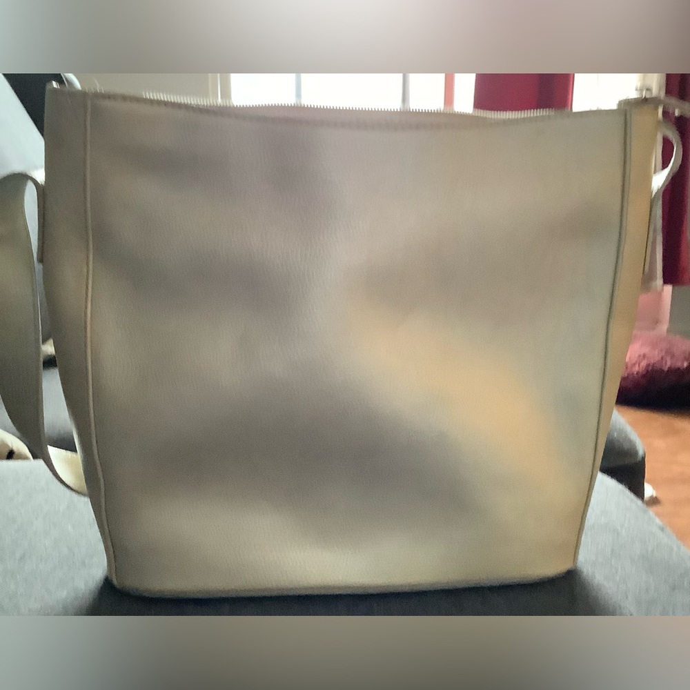 EUC LEATHER Purse